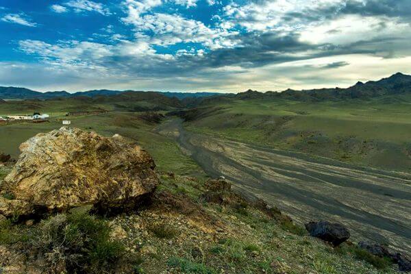 Camel Trek in Gobi Desert & Cultural Journey (11 days) 9 Camel 600x400 185