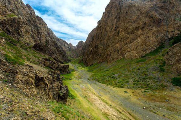 Camel Trek in Gobi Desert & Cultural Journey (11 days) 2 Camel 600x400 188