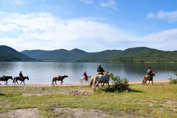 Horseriding Tour to Khagiin Khar Nuur(7 days) 15 horses 04